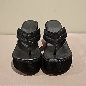 NWT Women's Platform flip-flops with minimalist wedge heels